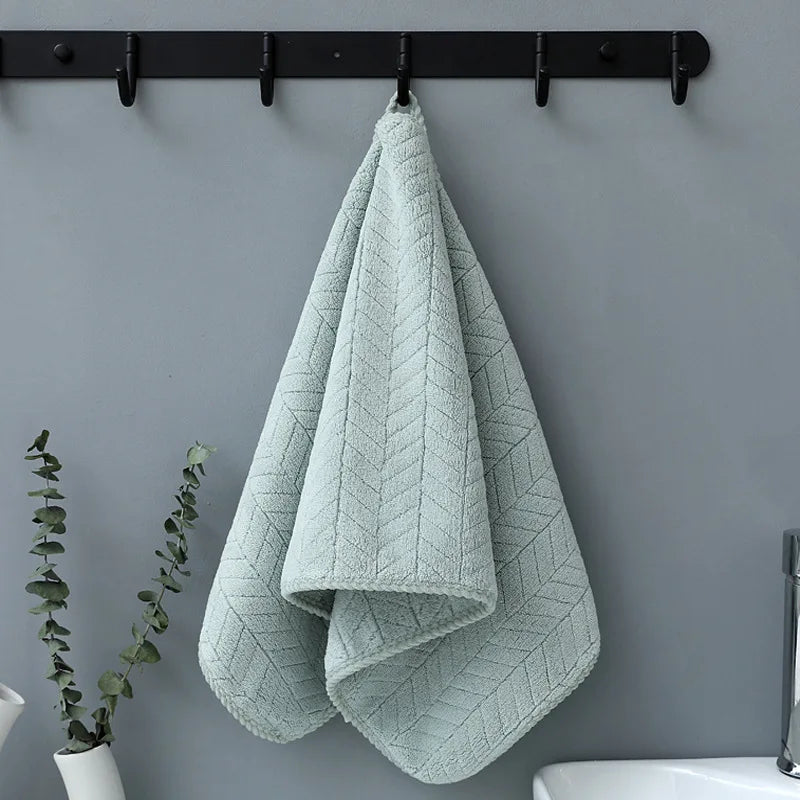 Thickened Coral velvet cotton bath towel increases water absorption